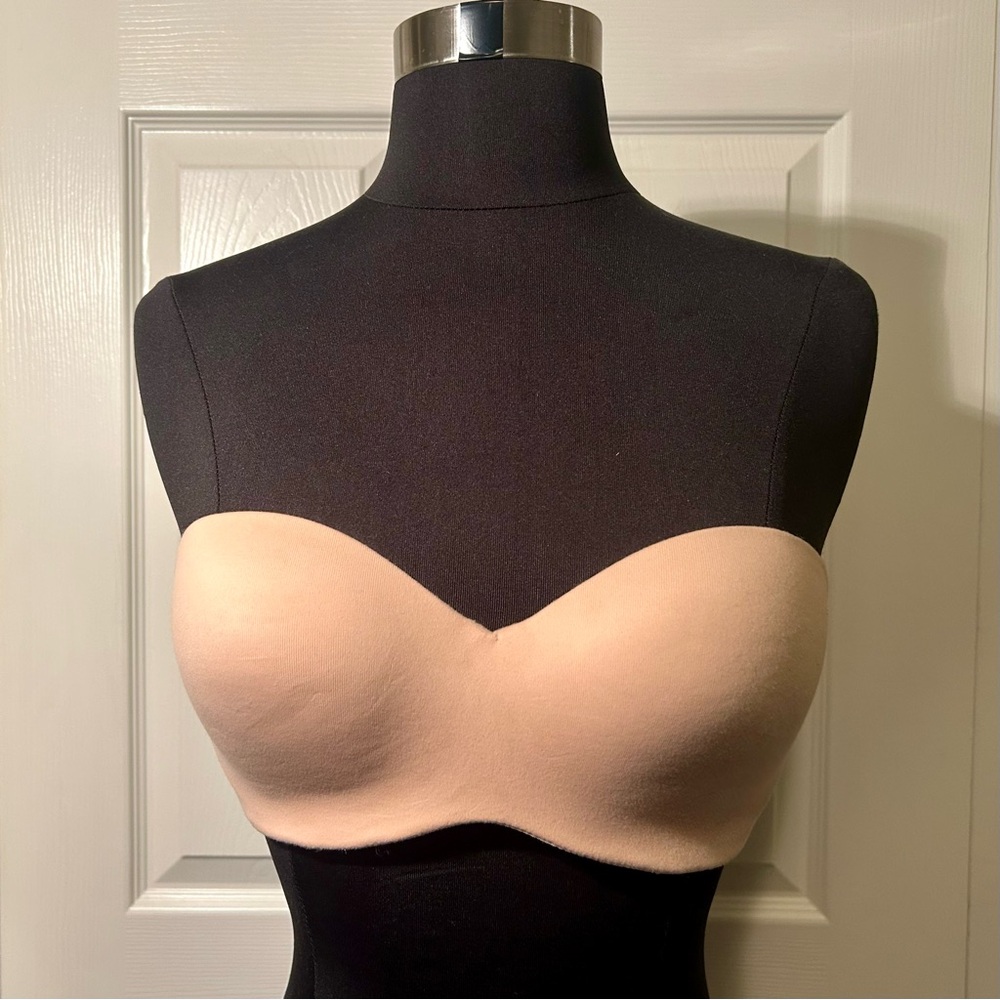 Victorias Secret 34C, Convertible Strapless Nude Seamless Bra